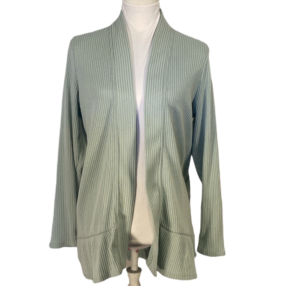 Ladies Cardigan. Size XL.
